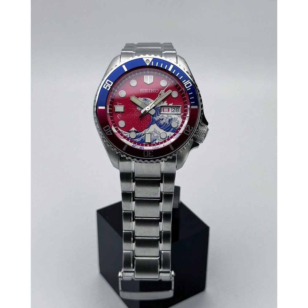 Custom Seiko Mod • Godzilla SKX Flat Sapphire • 42mm